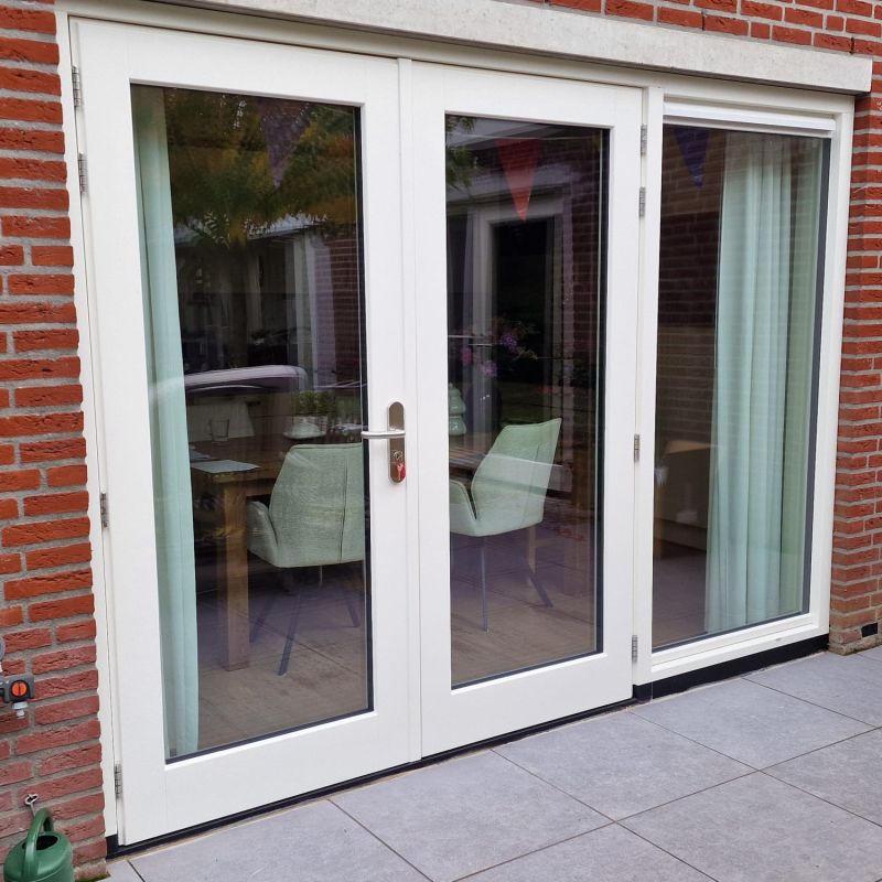 KozijnNodig.nl - Tuindeur met zijlicht links